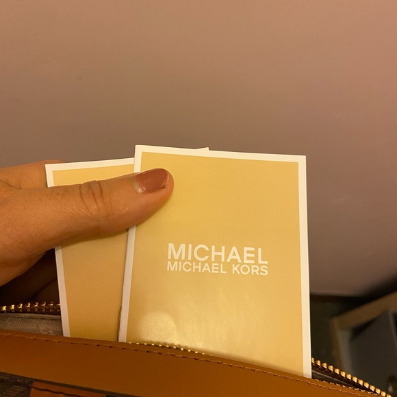 SOLD!!!!! Michael Kore Bag - Picture 3 of 4